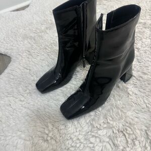 Elegant Black Patent Leather Heeled Boots